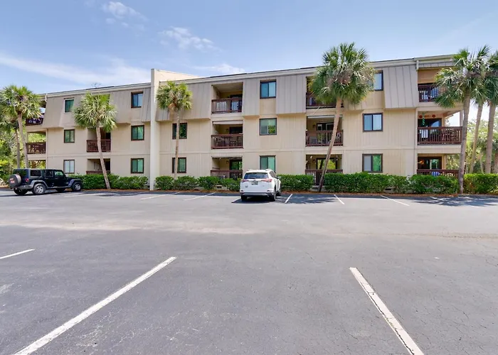 Hilton Head Condo Steps To Beach, Coligny Plaza!